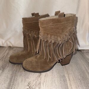 Sbicca Taupe Suede Fringe Ankle Boots